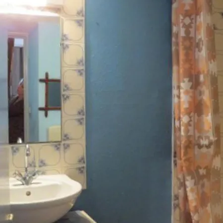 Maisonnette Avec Climatisation Et Terrasse A 900m De La - Fr-1-619-142 * فلوري