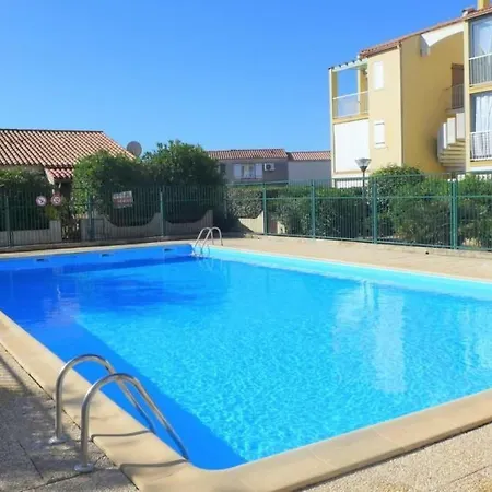 Maisonnette Avec Climatisation Et Terrasse A 900m De La - Fr-1-619-142