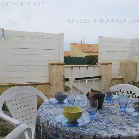 Maisonnette Avec Climatisation Et Terrasse A 900m De La - Fr-1-619-142