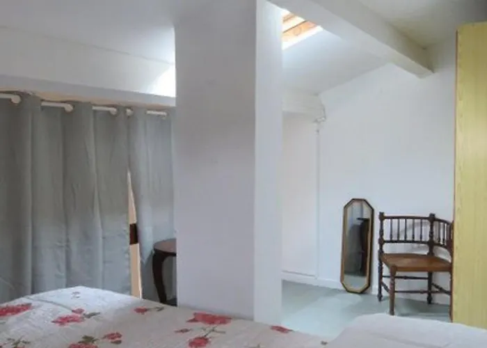 Maisonnette Avec Climatisation Et Terrasse A 900m De La - Fr-1-619-142 Fleury (Aude)