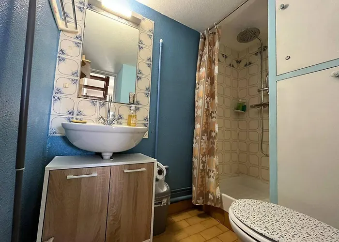 Maisonnette Avec Climatisation Et Terrasse A 900m De La - Fr-1-619-142